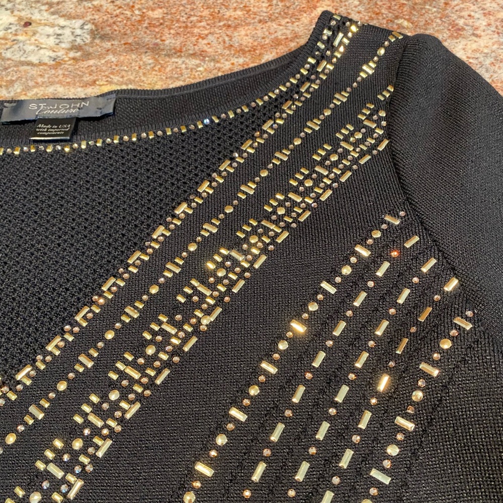 St. John Couture - Geometric Pointelle Jacquard Sweater - READ MEASUREMENTS - Picture 10 of 17